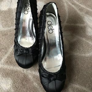 Women’s black dress shoes size 10